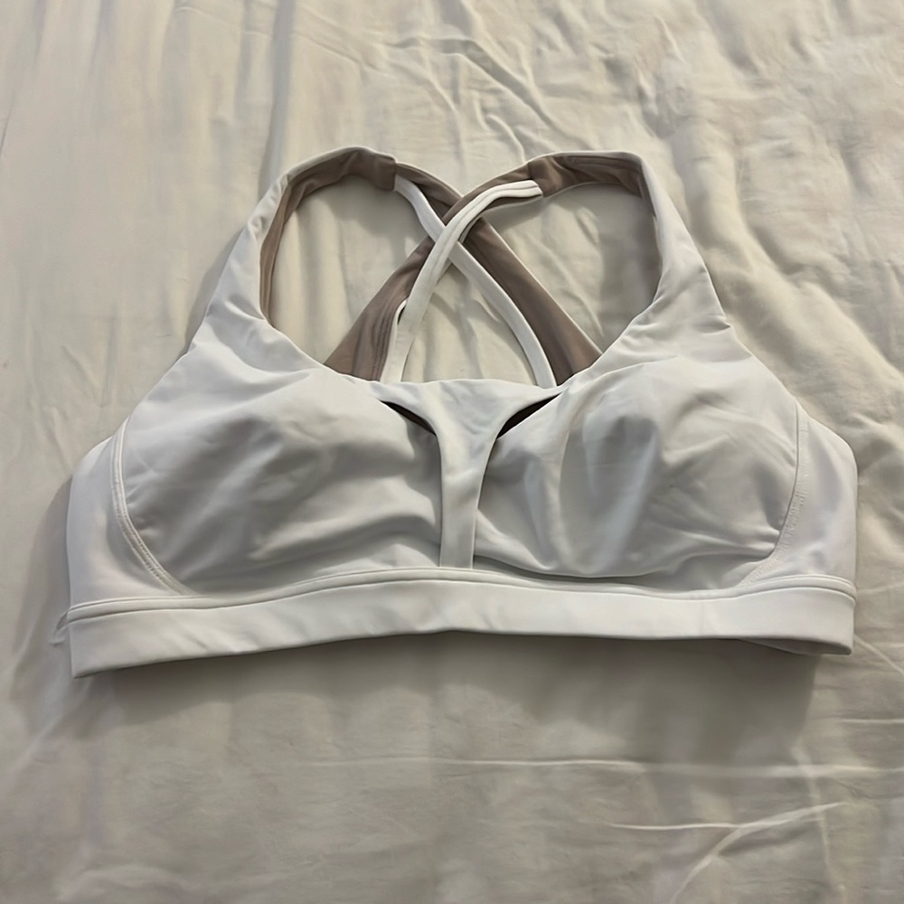 Lululemon stash it all bra size 12 white never worn